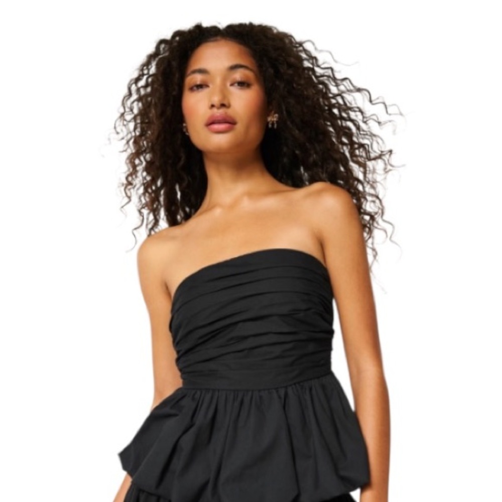 Hollister Black Strapless Bubble Top